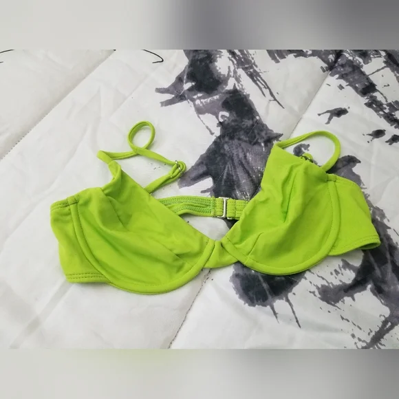 2 Piece Bikini Bathing Suit - Picture 2 of 8